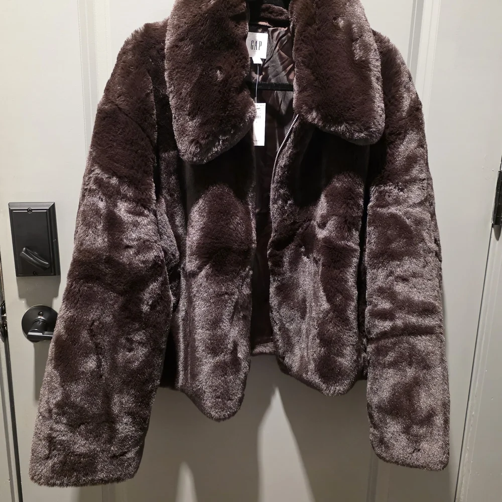 GAP Dark Brown Faux Fur Jacket - Picture 5 of 12